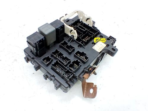 Used Fuse box NISSAN PATHFINDER II (R50) 2.7 TD 4WD (PR50) (131 hp) 32257626