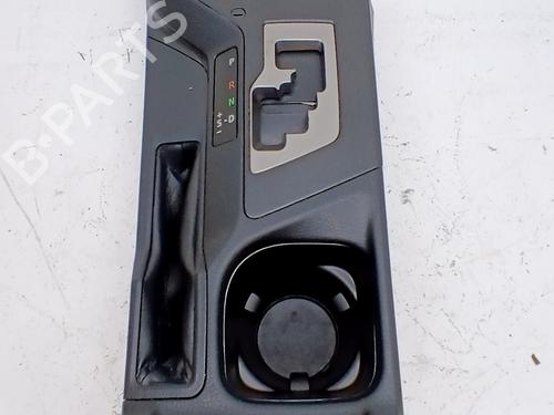Used Middle console Middle console 39137046 39137046
