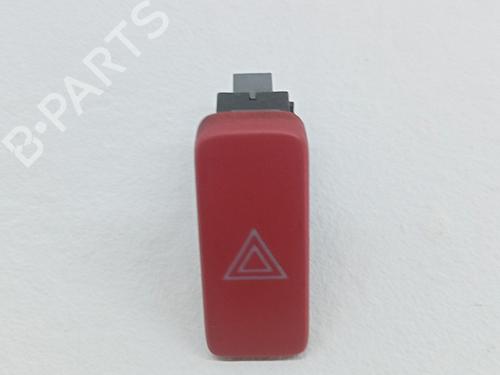 Comutador / Botão 4 piscas Comutador / Botão 4 piscas TOYOTA AURIS (_E15_) 2.0 D-4D (ADE150_, ADE150R) (126 hp) 36015378 36015378
