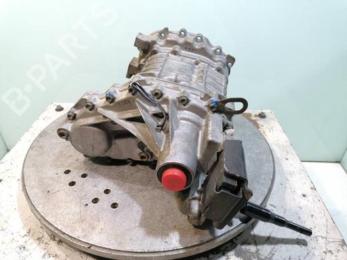 Gear fordelekasse SUZUKI GRAND VITARA I (FT, HT) 2.0 HDI 110 4x4 (SQ420D, TD82V) (109 hp) 23288891