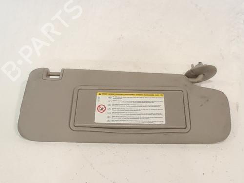 Used Right sun visor Right sun visor 37082520 37082520