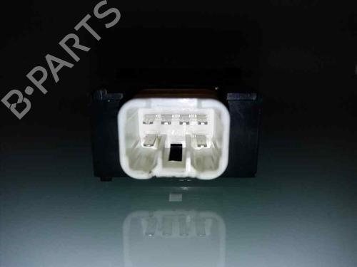 Commande de phare TOYOTA RAV 4 II (_A2_) 2.0 D 4WD (CLA20_, CLA21_, CLA20R, CLA21R) | BP23376524I24 