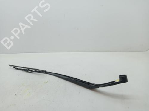 Used Front windshield wiper arm HYUNDAI KONA (OS, OSE, OSI) 1.0 T-GDi (120 hp) 23353878
