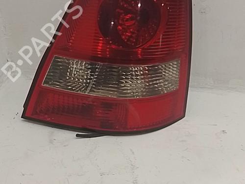 right-taillight-kia-sorento-i-jc-2002-2003-2004-2005-2006-2007-2008-2009-2010-2011-37592236 main image