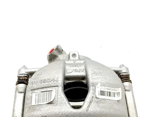 Used Right front brake caliper Right front brake caliper DS DS 7 (J4_, JC_) E-TENSE 225 (J4DGZU) (224 hp) 33764593 33764593