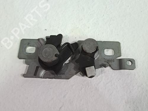 Used Hood lock PEUGEOT 308 II (LB_, LP_, LW_, LH_, L3_) 2.0 BlueHDi 150 (150 hp) 24172522
