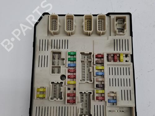 Used Fuse box RENAULT MEGANE III Hatchback (BZ0/1_, B3_) 1.5 dCi (106 hp) 26192279