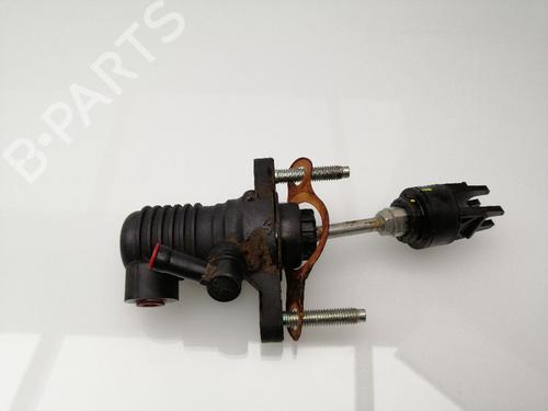 Clutch slave cylinder TOYOTA HILUX VIII Pickup (_N1_) 2.4 D 4WD (GUN125_, GUN125R) | BP26315798M113 