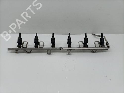 Used Injection rail BMW 5 (E34) 524 td (115 hp) 25987383