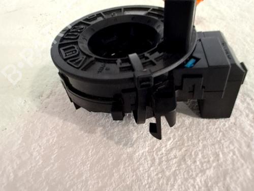 Used Squib airbag TOYOTA YARIS (_P9_) 1.4 D-4D (NLP90_, NLP90R) (90 hp) 30477914