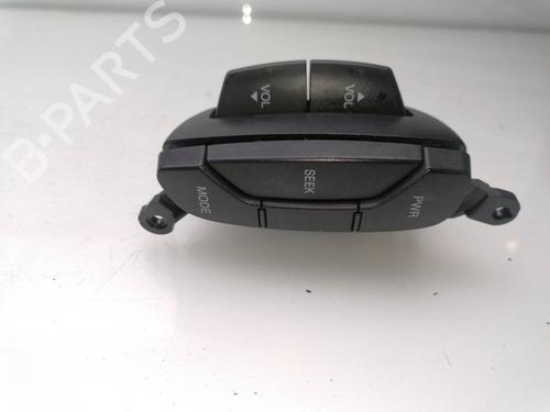 Steering wheel controls RENAULT KOLEOS I (HY_) 2.0 dCi 4x4 (HY0K) | BP23939930E15 