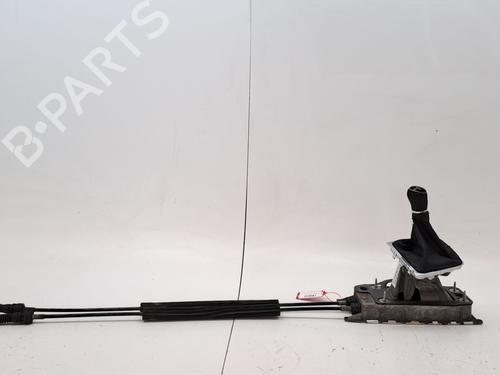 Used Gear lever VW PASSAT B6 Variant (3C5) 2.0 TDI (170 hp) 27292732