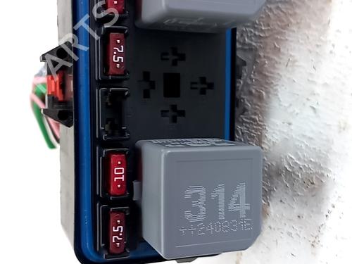 Used Fuse box Fuse box DS DS 7 (J4_, JC_) E-TENSE 225 (J4DGZU) (224 hp) 33765660 33765660