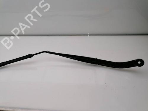 Used Front windshield wiper arm HONDA CIVIC X Hatchback (FC_, FK_) 2.0 Type-R (FK8) (320 hp) 23940653