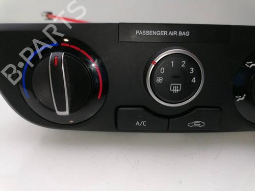 Commande Chauffage HYUNDAI ELANTRA III (XD) 1.6 (107 hp) 23421229