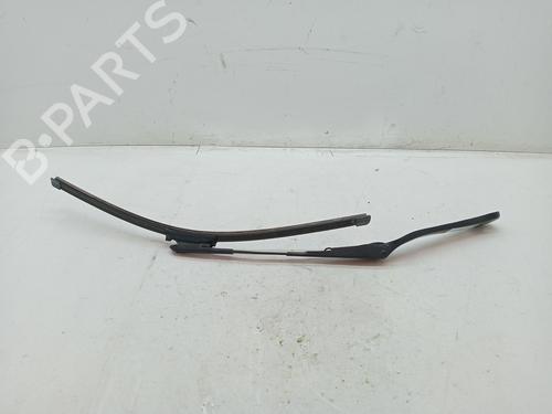 Used Front windshield wiper arm BMW 3 Touring (E91) 320 d (177 hp) 23356018