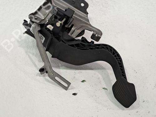 Used Clutch pedal FORD FOCUS IV Turnier (HP) 1.0 EcoBoost (125 hp) 26169536