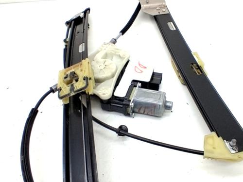 Used Front right window mechanism Front right window mechanism SEAT ARONA (KJ7, KJP) 1.0 TGi (90 hp) 33772213 33772213