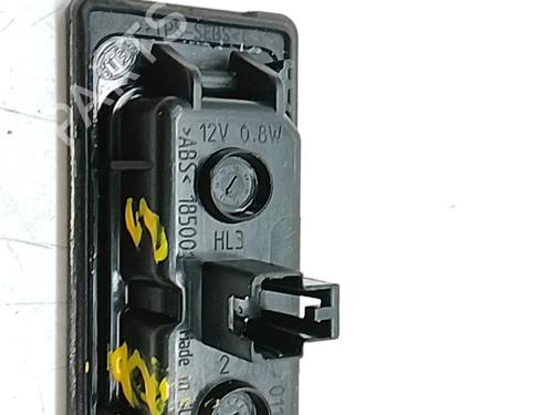 Nummerpladelys Nummerpladelys VW TOURAN (1T3) 1.4 TSI (140 hp) 33766419 33766419