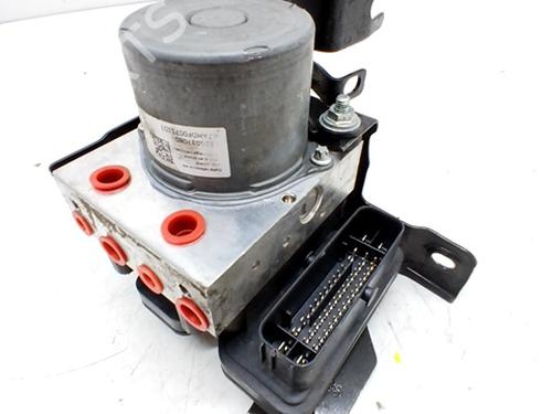 Used ABS pump PEUGEOT 3008 II SUV (MC_, MR_, MJ_, M4_) 1.5 BlueHDi 130 (131 hp) 30270553