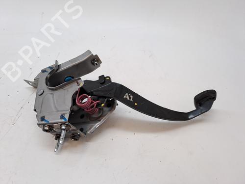 Used Clutch pedal NISSAN NAVARA NP300 Platform/Chassis (D23) 2.3 dCi 4x4 (163 hp) 23365176