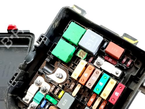 Used Fuse box OPEL CORSA F (P2JO) 1.2 Turbo Hybrid (68) (136 hp) 32042127