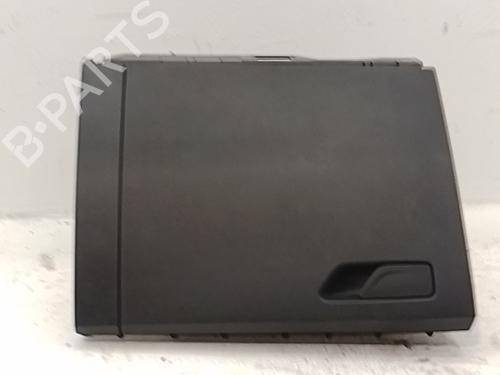 glove-box-skoda-scala-nw1-2019-39554768 main image