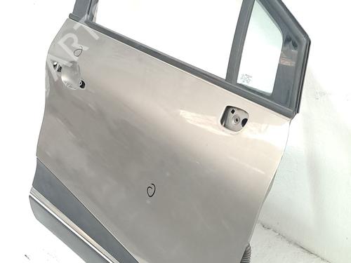 Used Right front door RENAULT CAPTUR I (J5_, H5_) 1.5 dCi 90 (J5N4, J5M5, J5MW, J5M6, J5AL, J5AJ) (90 hp) 29228860