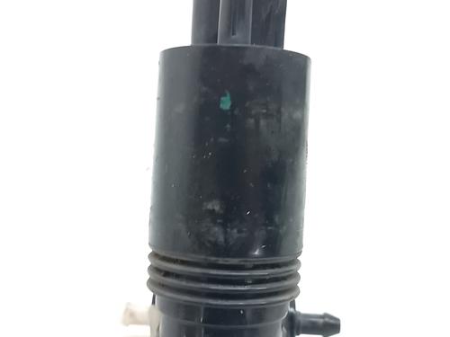 Pompe de lave-glace MERCEDES-BENZ B-CLASS Sports Tourer (W246, W242) B 180 CDI / d (246.212) (109 hp) 32105053