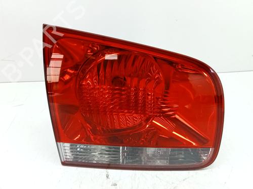 Feu de coffre gauche VW TOUAREG (7LA, 7L6, 7L7) 2.5 R5 TDI (174 hp) 29325883