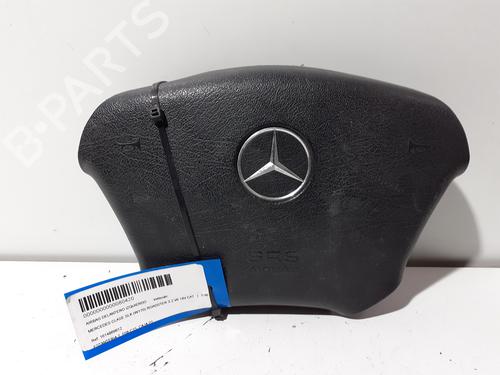 Førerens kollisjonspute MERCEDES-BENZ M-CLASS (W163) ML 270 CDI (163.113) (163 hp) 25915687