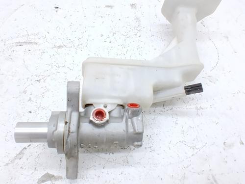 Used Brake master cylinder Brake master cylinder NISSAN QASHQAI II (J11, J11_) 1.6 dCi (130 hp) 39557761 39557761