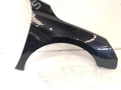 Used Right front fenders Right front fenders 38989949 38989949