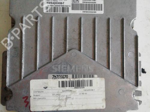 Used Engine control unit (ECU) PEUGEOT 307 (3A/C) 2.0 16V (136 hp) 25915589