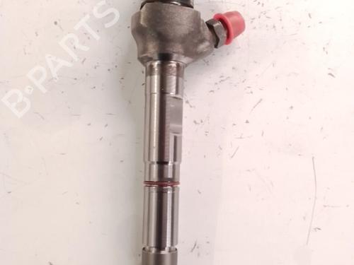 Used Injector AUDI A5 Sportback (F5A, F5F) 2.0 TDI (190 hp) 31153185