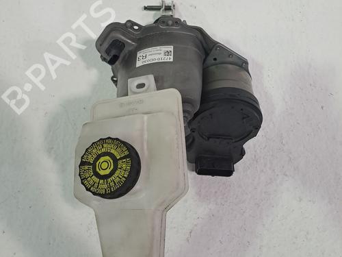Used Servo brake TOYOTA YARIS (_P21_, _PA1_, _PH1_) 1.5 Hybrid (MXPH10, MXPH11) (116 hp) 25613317