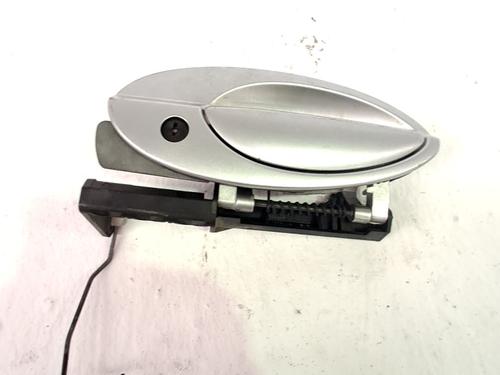 Used Front left exterior door handle Front left exterior door handle CITROËN C5 II (RC_) 1.8 16V (RC6FZB) (116 hp) 33767738 33767738