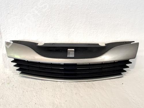Used Grille Grille RENAULT LAGUNA II (BG0/1_) 1.6 16V (BG0A, BG0L) (107 hp) 34331507 34331507