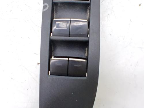 Used Left front window switch Left front window switch TOYOTA COROLLA Estate (_E21_) 1.8 Hybrid (ZWE211W) (122 hp) 33763515 33763515