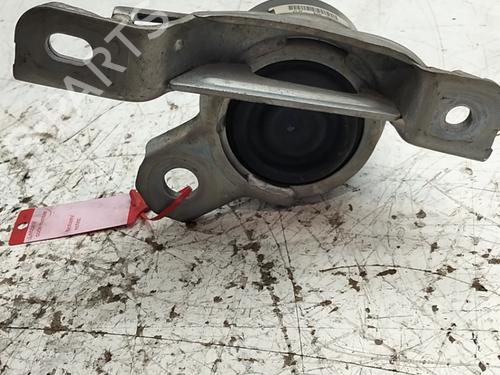 Used Engine mount Engine mount LAND ROVER RANGE ROVER EVOQUE (L538) 2.0 D (150 hp) 40119571 40119571