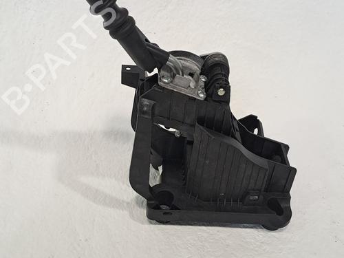 Used Gear lever PEUGEOT 3008 I MPV (0U_) 1.6 BlueHDi 120 (120 hp) 27463954