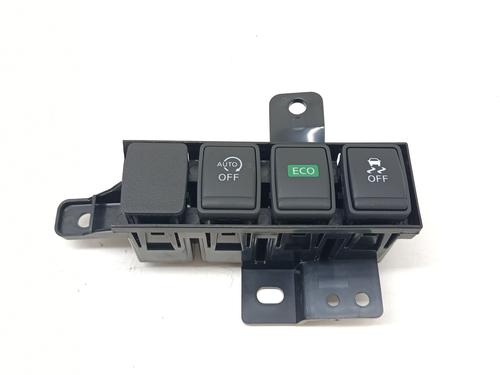 Used Switch NISSAN QASHQAI II (J11, J11_) 1.2 DIG-T (115 hp) 29228981
