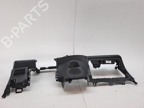 Andre TOYOTA YARIS (_P13_) 1.5 Hybrid (NHP130_, NHP130) (101 hp) 23366358