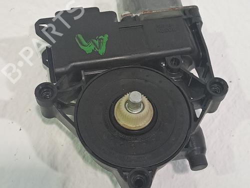 Right rear window motor PEUGEOT 208 I (CA_, CC_) 1.2 VTI 82 | BP27700336E22