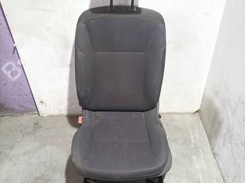 Used Left front seat RENAULT CLIO III (BR0/1, CR0/1) 1.5 dCi (C/BR0G, C/BR1G) (68 hp) 28336449