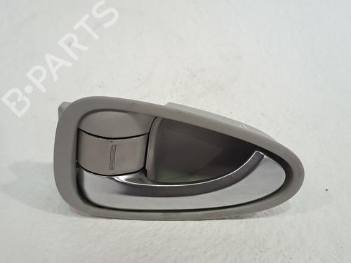 Used Front left interior door handle TOYOTA AVENSIS Saloon (_T27_) 2.0 D-4D (WWT271_) (143 hp) 26381740