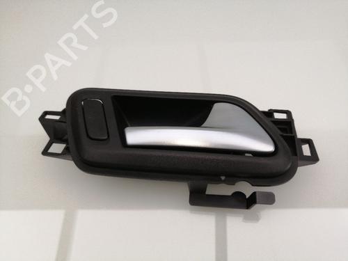 Used Rear right interior door handle VW AMAROK (2HA, 2HB, S1B, S6B, S7A, S7B, AGD) 3.0 TDI 4motion (163 hp) 26315796