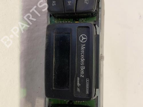 Used Radio Radio MERCEDES-BENZ S-CLASS (W220, V220) S 320 (220.065, 220.165) (224 hp) 34154578 34154578