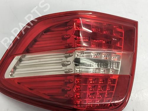Used Right taillight Right taillight MERCEDES-BENZ M-CLASS (W164) ML 320 CDI 4-matic (164.122) (224 hp) 36377153 36377153