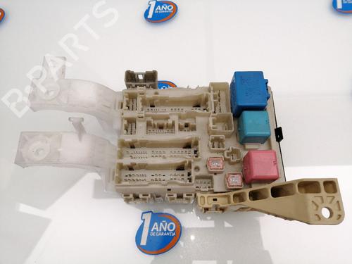 Used Fuse box TOYOTA YARIS (_P9_) 1.3 VVT-i (SCP90_, SCP90R) (87 hp) 23649497